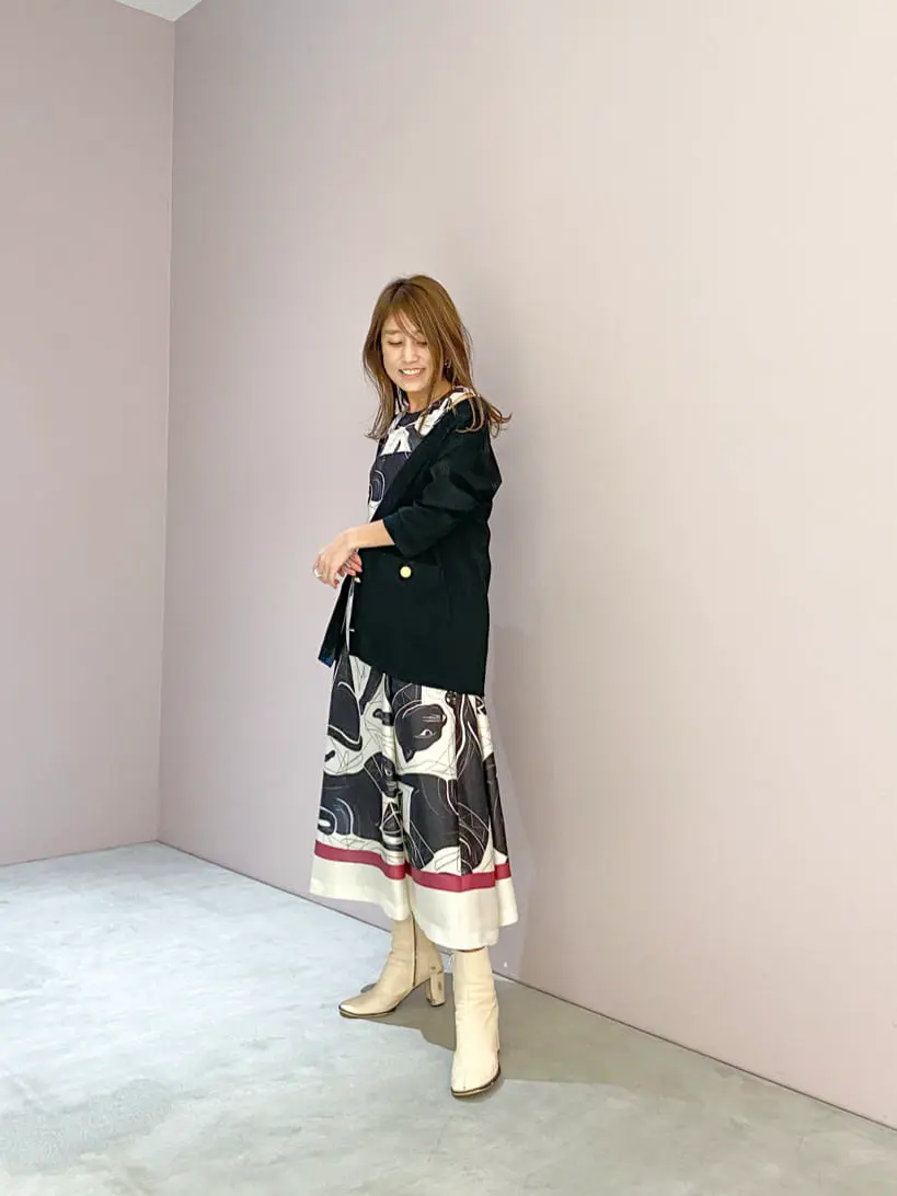 ORIGINATED IN GRACE CONTINENTAL yukimi yonee コーディネート画像