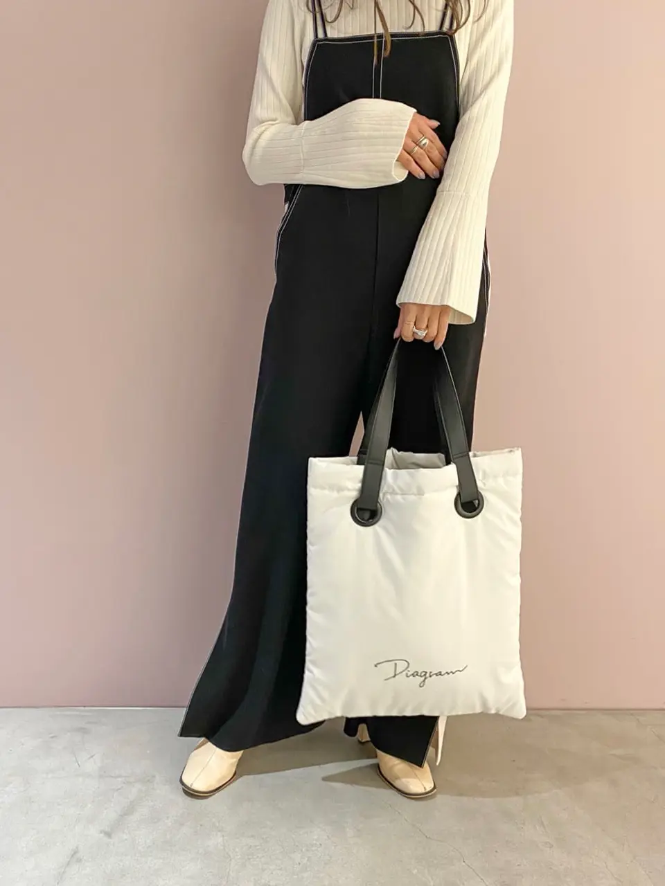 ORIGINATED IN GRACE CONTINENTAL yukimi yonee コーディネート画像