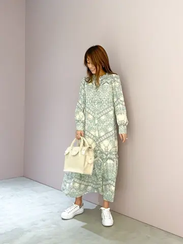 ORIGINATED IN GRACE CONTINENTAL yukimi yonee コーディネート画像