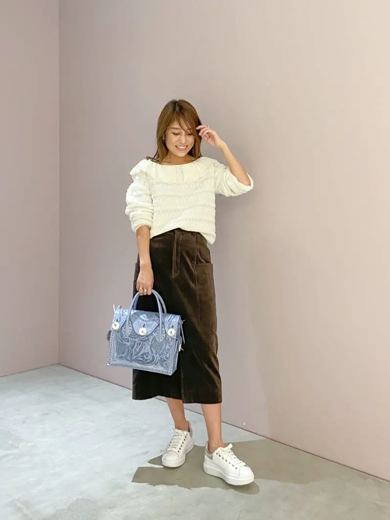 ORIGINATED IN GRACE CONTINENTAL yukimi yonee コーディネート画像