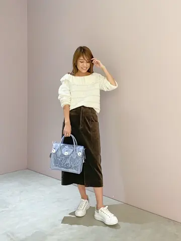 ORIGINATED IN GRACE CONTINENTAL yukimi yonee コーディネート画像