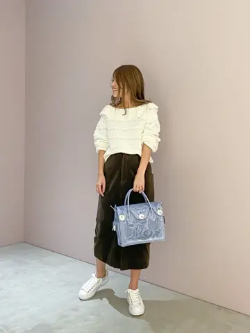 ORIGINATED IN GRACE CONTINENTAL yukimi yonee コーディネート画像