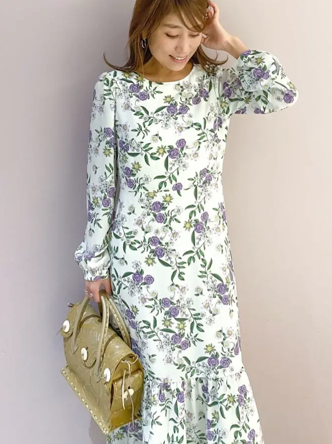 ORIGINATED IN GRACE CONTINENTAL yukimi yonee コーディネート画像