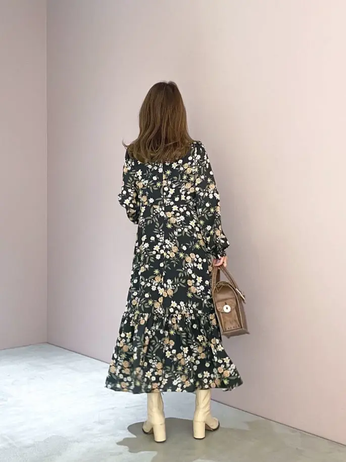 ORIGINATED IN GRACE CONTINENTAL yukimi yonee コーディネート画像