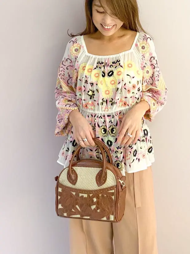 ORIGINATED IN GRACE CONTINENTAL yukimi yonee コーディネート画像