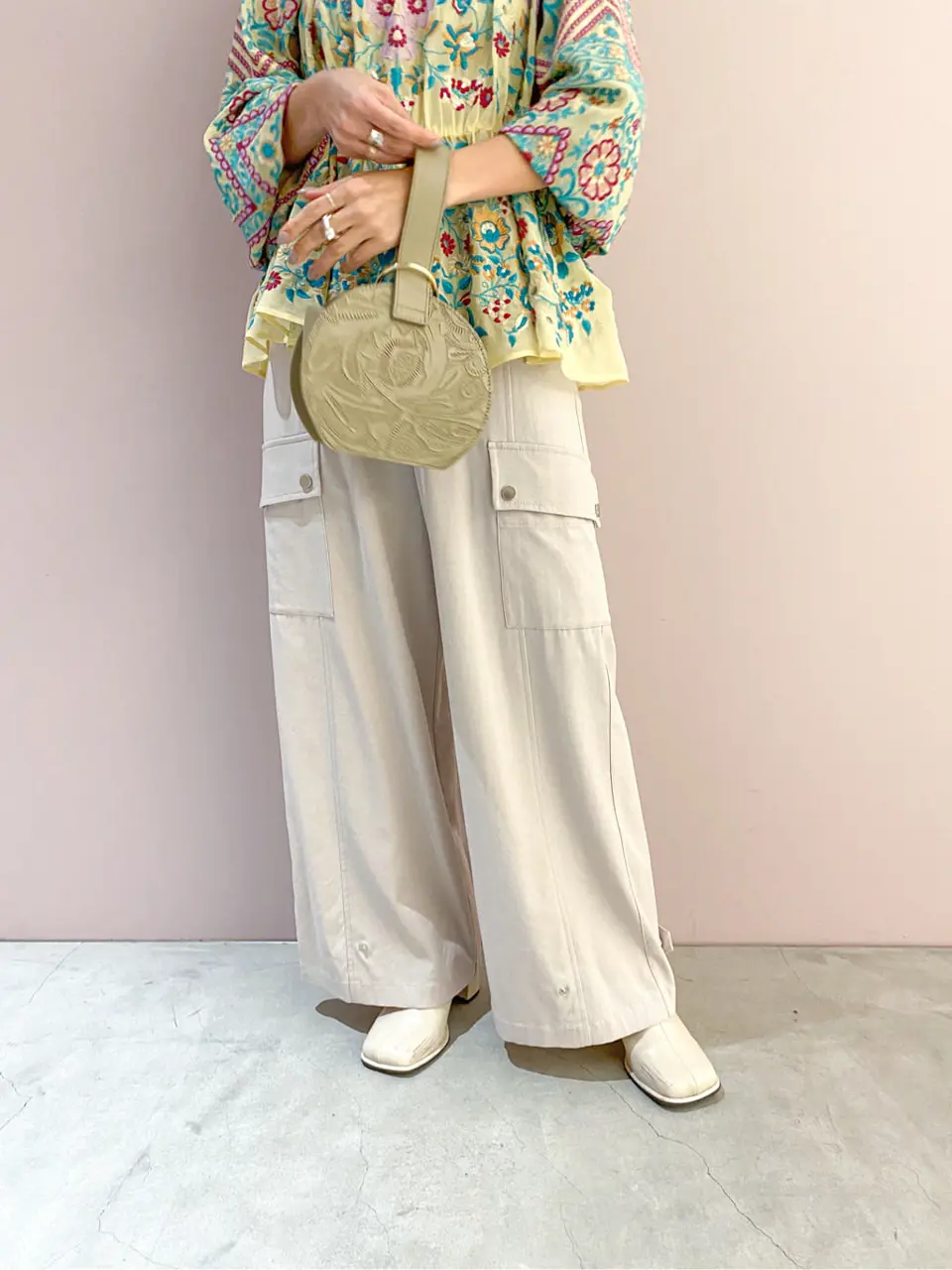 ORIGINATED IN GRACE CONTINENTAL yukimi yonee コーディネート画像