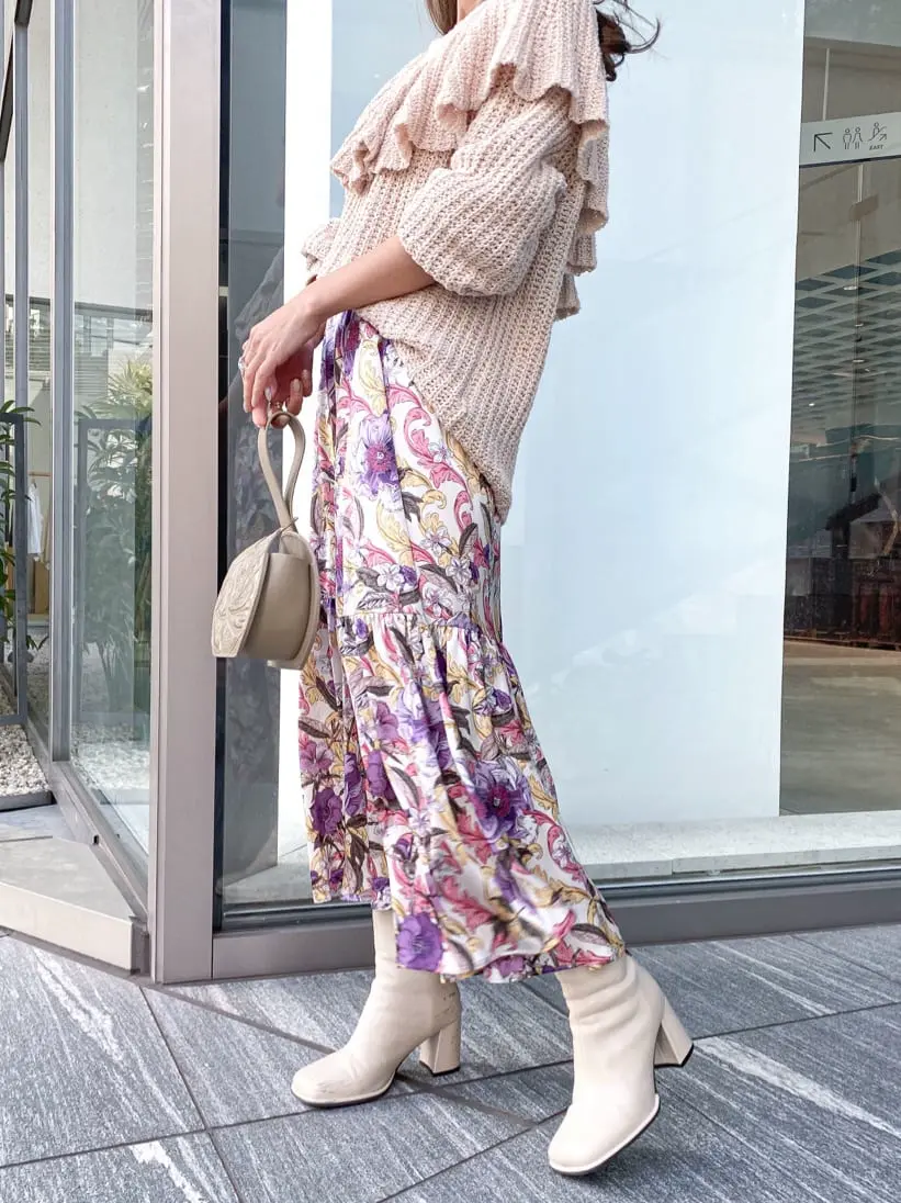 ORIGINATED IN GRACE CONTINENTAL yukimi yonee コーディネート画像