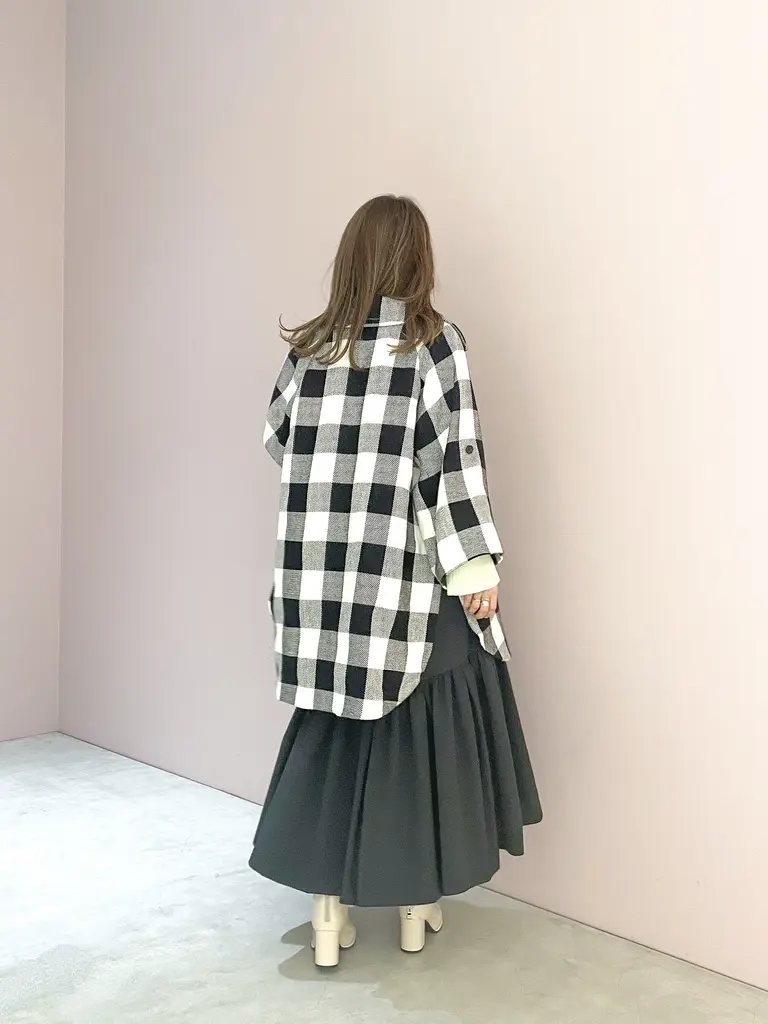 ORIGINATED IN GRACE CONTINENTAL yukimi yonee コーディネート画像