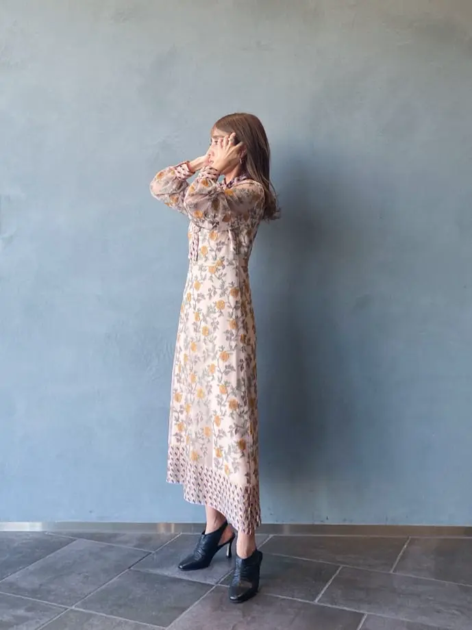 ORIGINATED IN GRACE CONTINENTAL yukimi yonee コーディネート画像