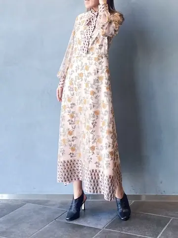 ORIGINATED IN GRACE CONTINENTAL yukimi yonee コーディネート画像