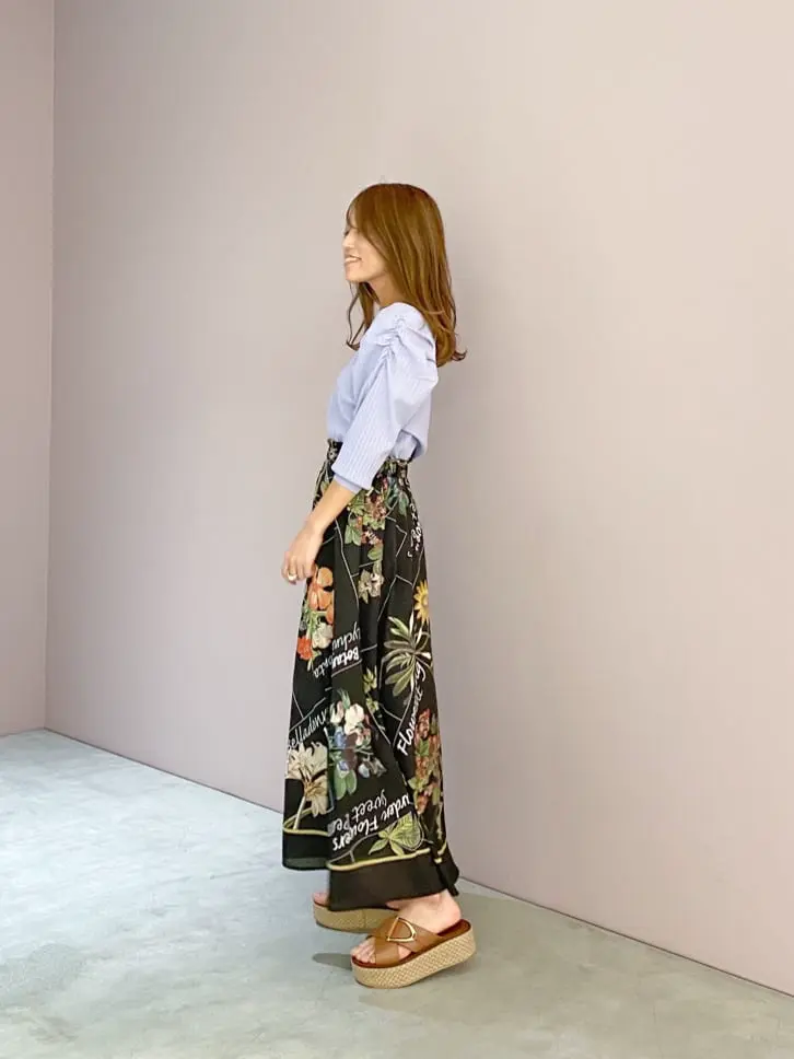 ORIGINATED IN GRACE CONTINENTAL yukimi yonee コーディネート画像