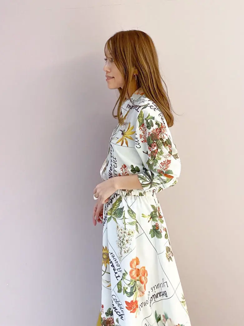 ORIGINATED IN GRACE CONTINENTAL yukimi yonee コーディネート画像