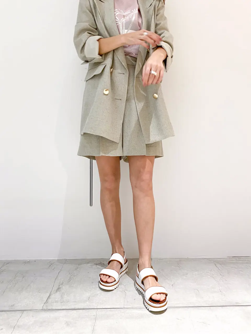 ORIGINATED IN GRACE CONTINENTAL yukimi yonee コーディネート画像