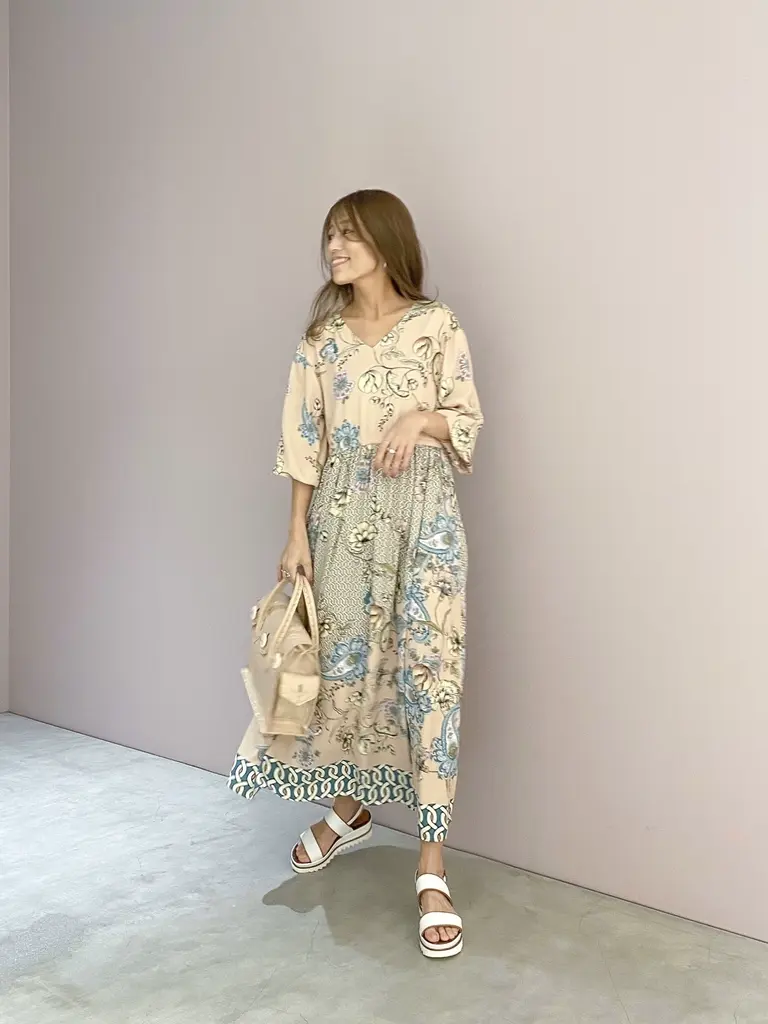 ORIGINATED IN GRACE CONTINENTAL yukimi yonee コーディネート画像