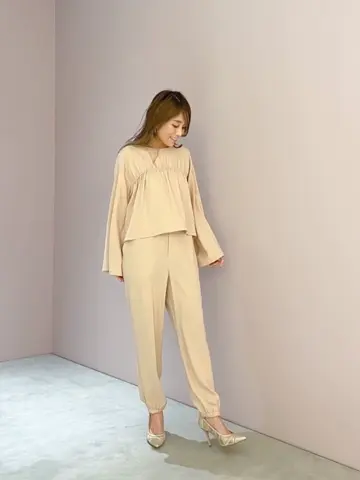 ORIGINATED IN GRACE CONTINENTAL yukimi yonee コーディネート画像