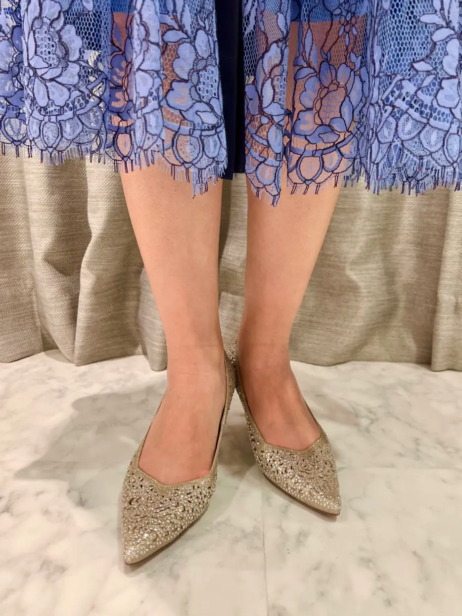 ORIGINATED IN GRACE CONTINENTAL 小笠原　春菜 コーディネート画像