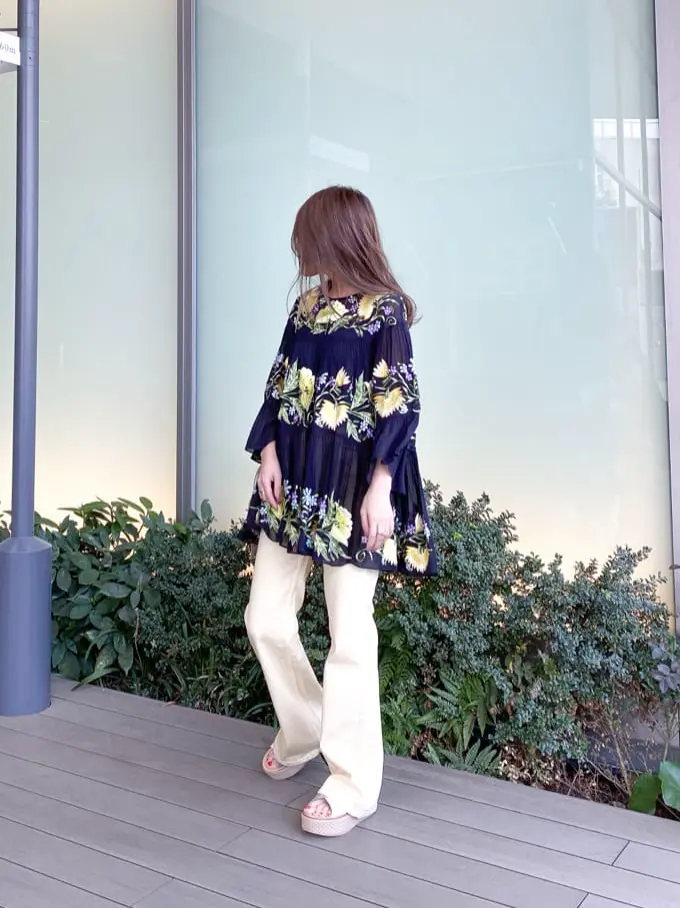 ORIGINATED IN GRACE CONTINENTAL yukimi yonee コーディネート画像