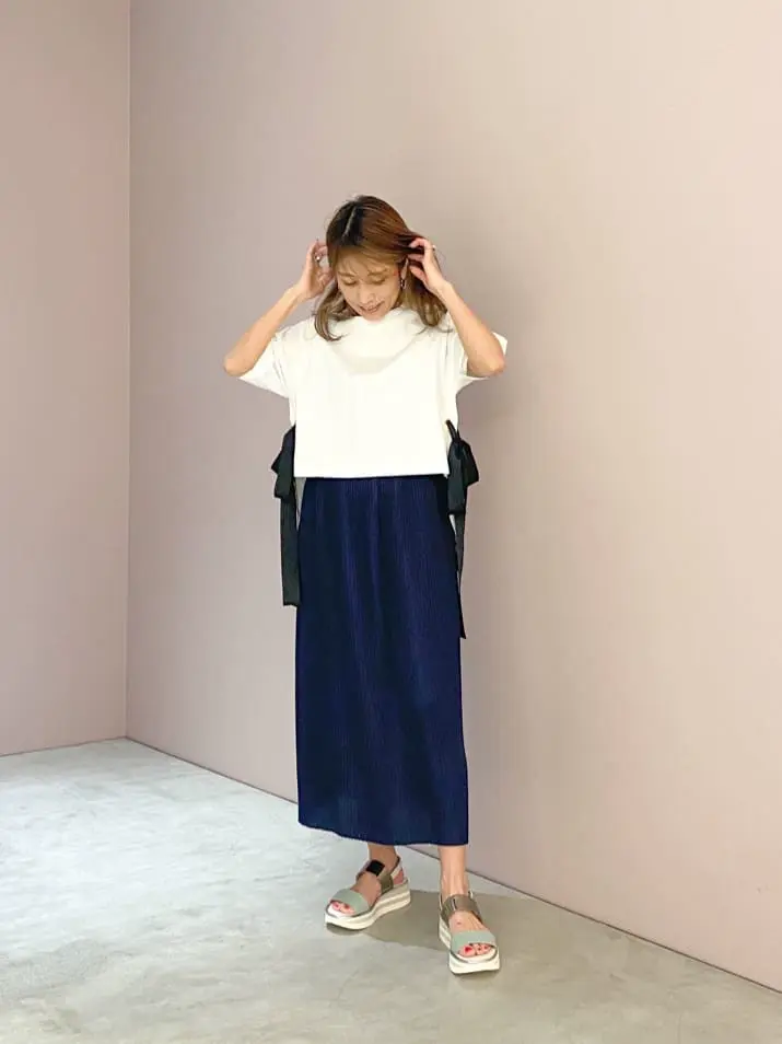 ORIGINATED IN GRACE CONTINENTAL yukimi yonee コーディネート画像