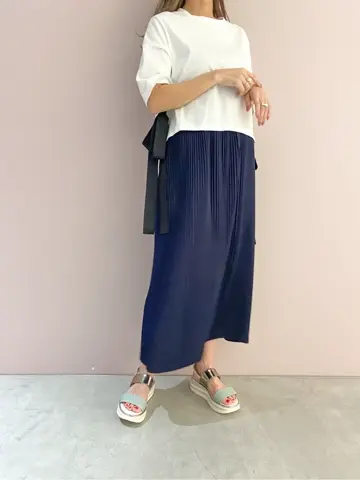 ORIGINATED IN GRACE CONTINENTAL yukimi yonee コーディネート画像