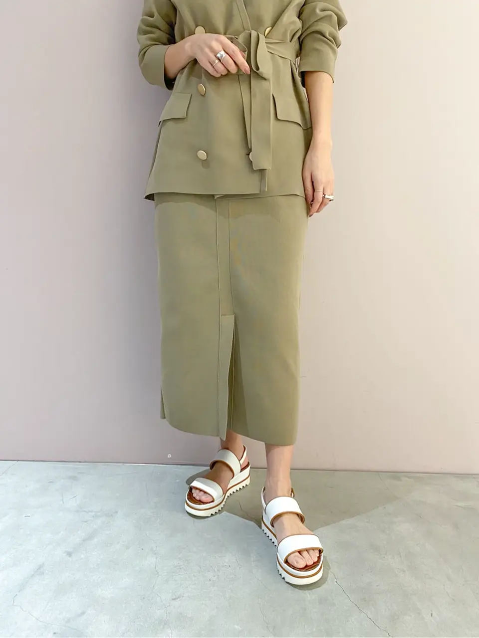 ORIGINATED IN GRACE CONTINENTAL yukimi yonee コーディネート画像