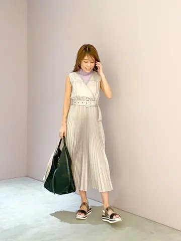 ORIGINATED IN GRACE CONTINENTAL yukimi yonee コーディネート画像