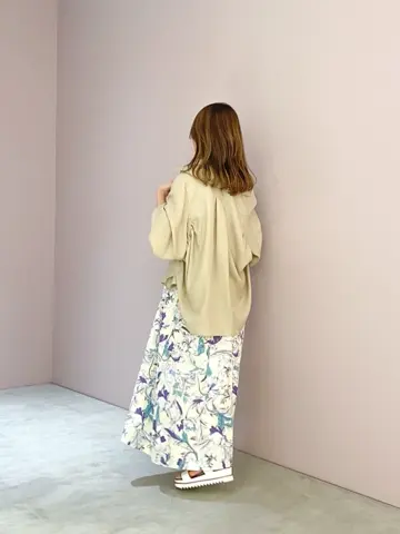 ORIGINATED IN GRACE CONTINENTAL yukimi yonee コーディネート画像