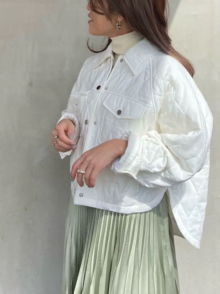 ORIGINATED IN GRACE CONTINENTAL yukimi yonee コーディネート画像