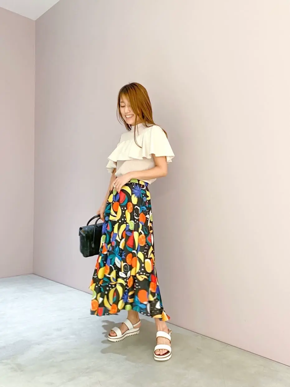 ORIGINATED IN GRACE CONTINENTAL yukimi yonee コーディネート画像