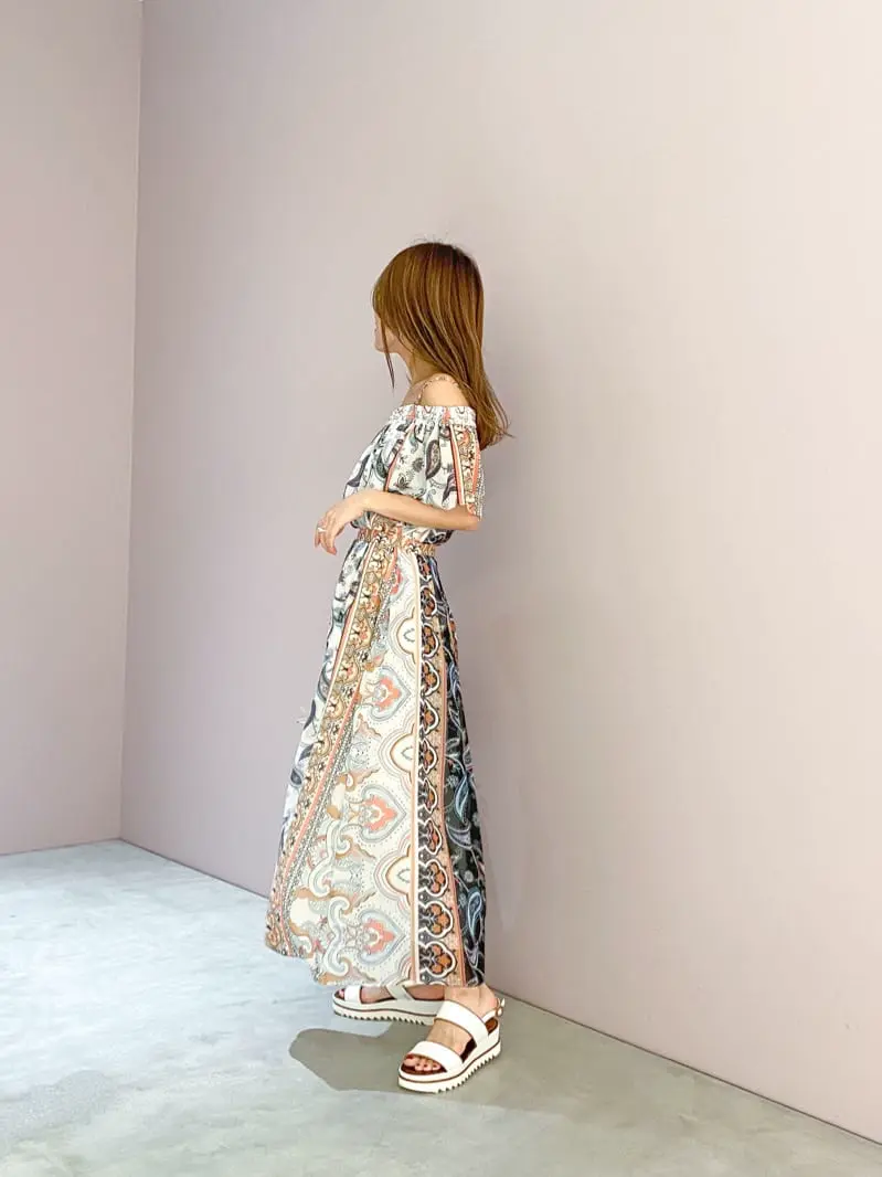 ORIGINATED IN GRACE CONTINENTAL yukimi yonee コーディネート画像