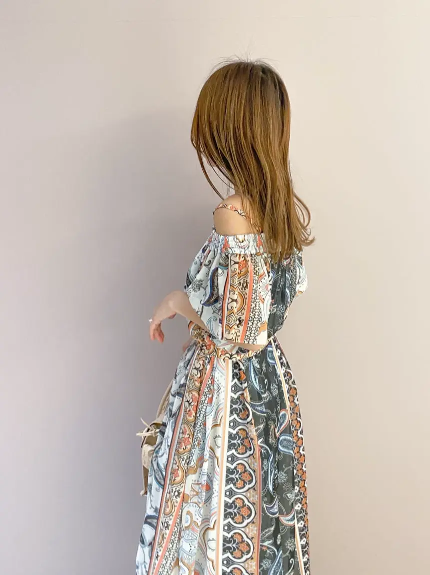 ORIGINATED IN GRACE CONTINENTAL yukimi yonee コーディネート画像