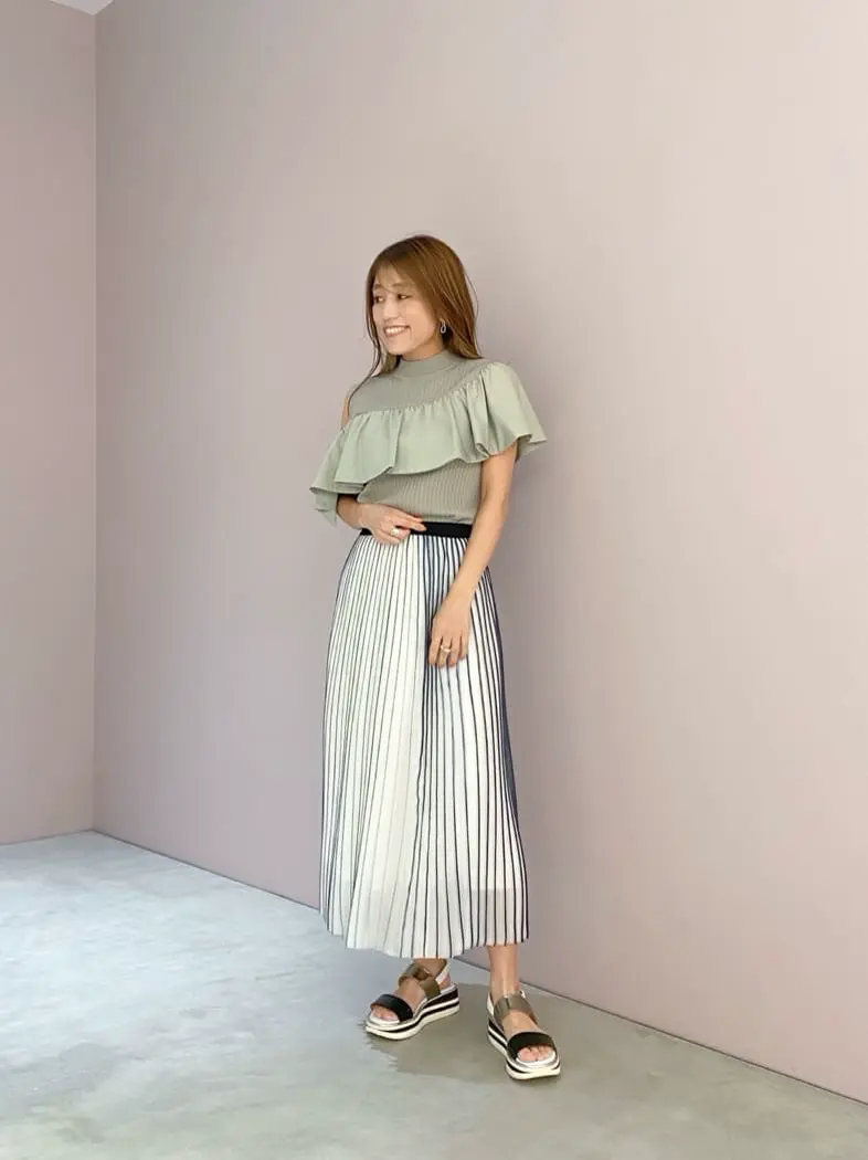 ORIGINATED IN GRACE CONTINENTAL yukimi yonee コーディネート画像