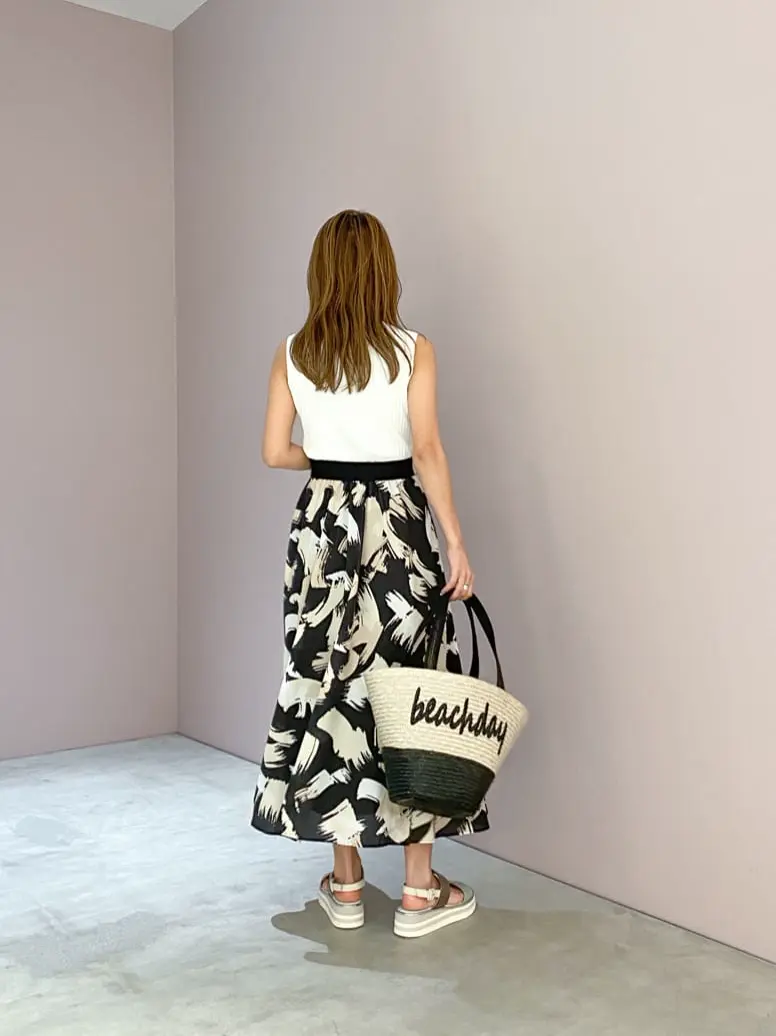 ORIGINATED IN GRACE CONTINENTAL yukimi yonee コーディネート画像