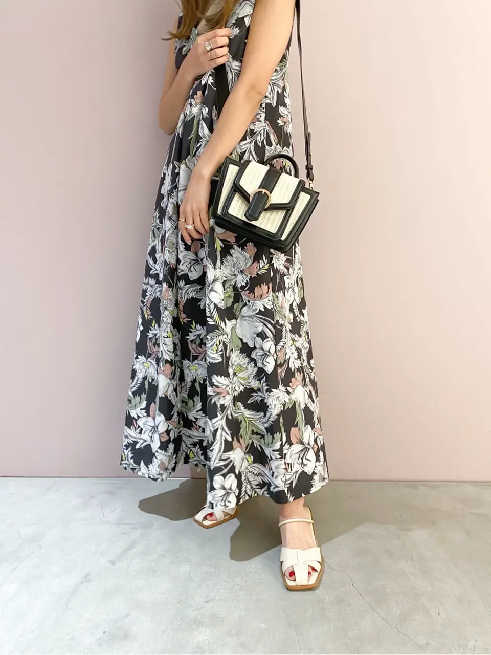 ORIGINATED IN GRACE CONTINENTAL yukimi yonee コーディネート画像