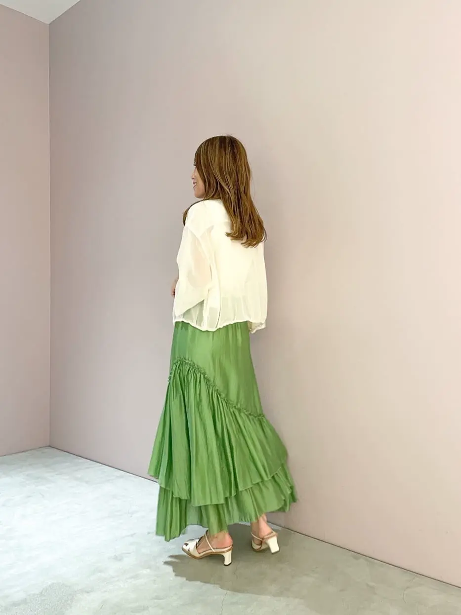 ORIGINATED IN GRACE CONTINENTAL yukimi yonee コーディネート画像