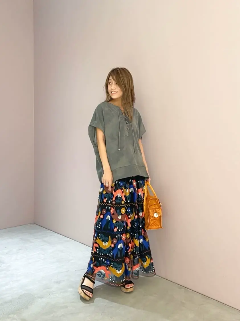 ORIGINATED IN GRACE CONTINENTAL yukimi yonee コーディネート画像