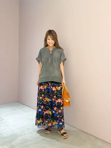 ORIGINATED IN GRACE CONTINENTAL yukimi yonee コーディネート画像