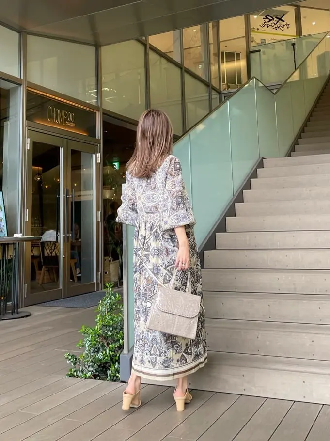 ORIGINATED IN GRACE CONTINENTAL yukimi yonee コーディネート画像