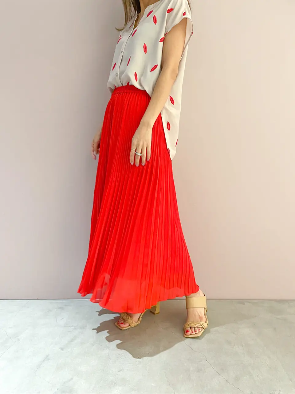 ORIGINATED IN GRACE CONTINENTAL yukimi yonee コーディネート画像