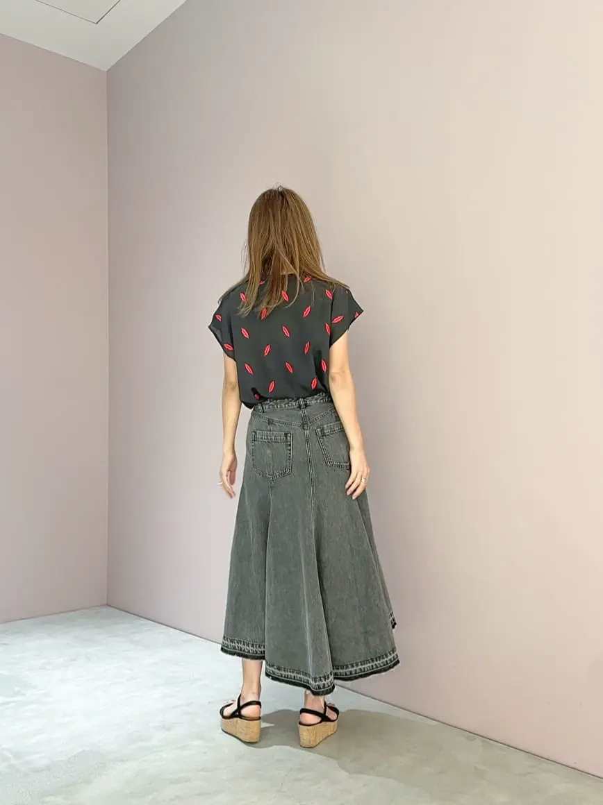 ORIGINATED IN GRACE CONTINENTAL yukimi yonee コーディネート画像