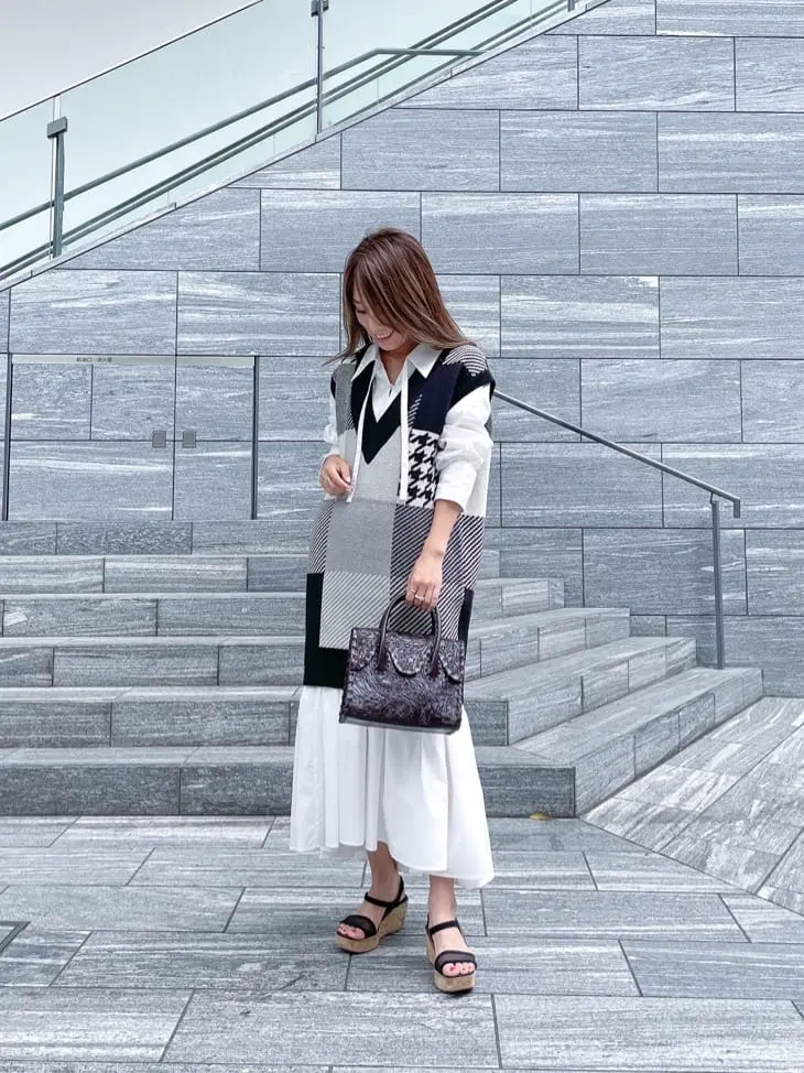 ORIGINATED IN GRACE CONTINENTAL yukimi yonee コーディネート画像