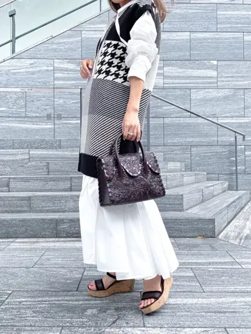 ORIGINATED IN GRACE CONTINENTAL yukimi yonee コーディネート画像