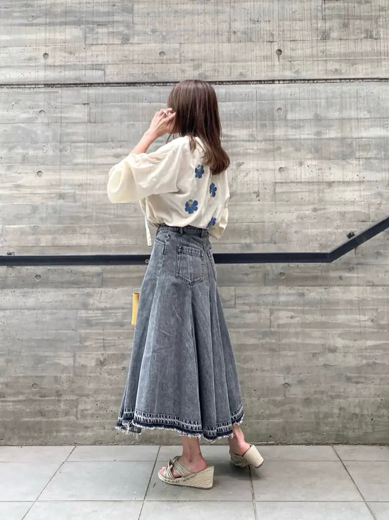 ORIGINATED IN GRACE CONTINENTAL yukimi yonee コーディネート画像