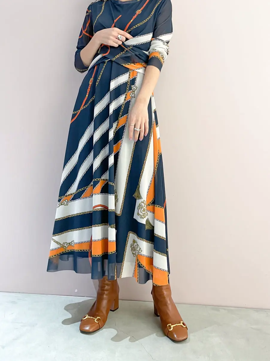 ORIGINATED IN GRACE CONTINENTAL yukimi yonee コーディネート画像