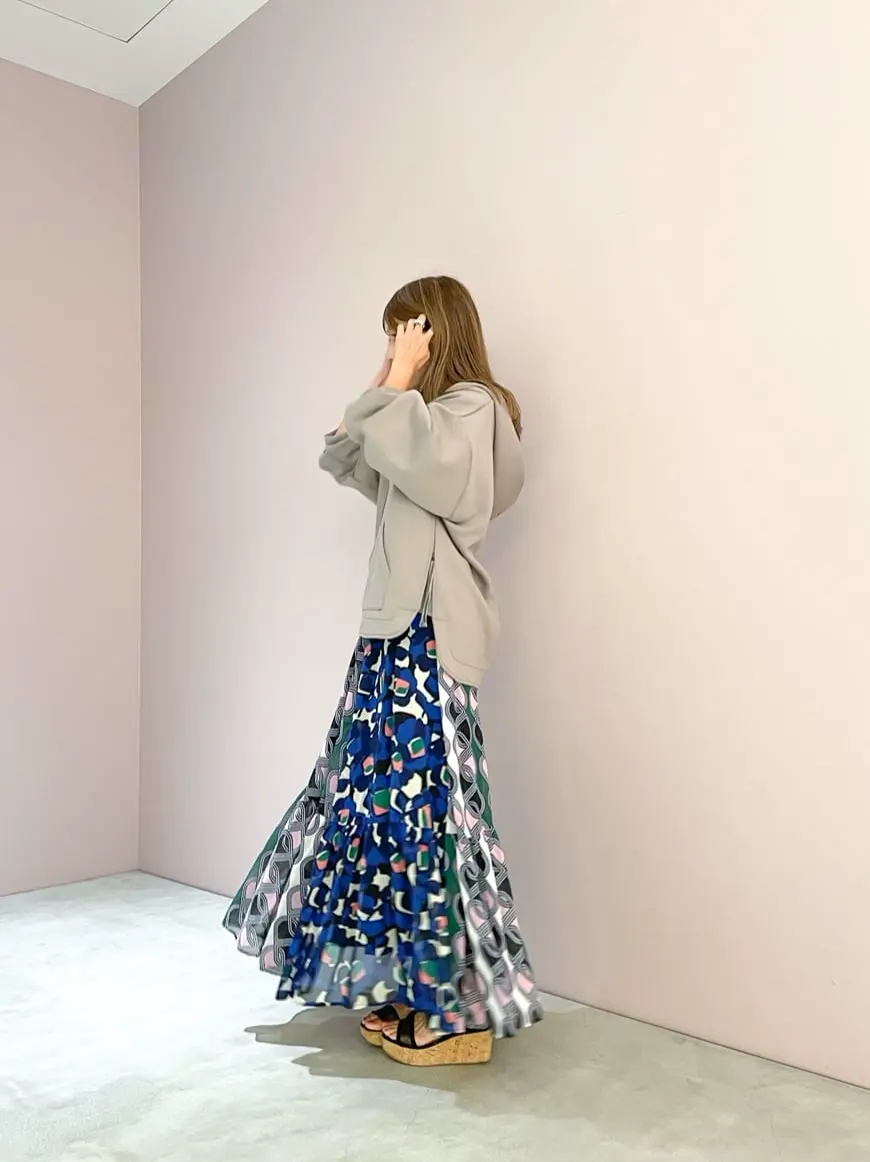 ORIGINATED IN GRACE CONTINENTAL yukimi yonee コーディネート画像