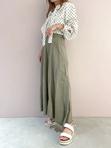 ORIGINATED IN GRACE CONTINENTAL yukimi yonee コーディネート画像