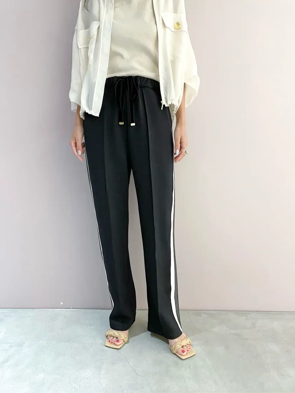 ORIGINATED IN GRACE CONTINENTAL yukimi yonee コーディネート画像