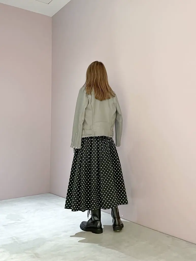 ORIGINATED IN GRACE CONTINENTAL yukimi yonee コーディネート画像