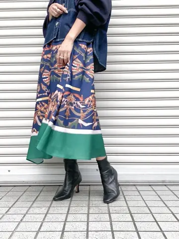 ORIGINATED IN GRACE CONTINENTAL yukimi yonee コーディネート画像