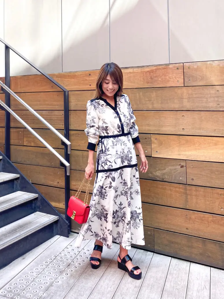 ORIGINATED IN GRACE CONTINENTAL yukimi yonee コーディネート画像