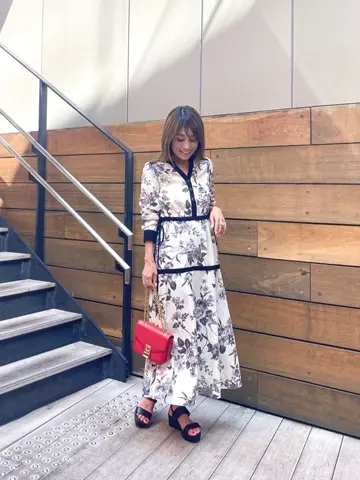 ORIGINATED IN GRACE CONTINENTAL yukimi yonee コーディネート画像